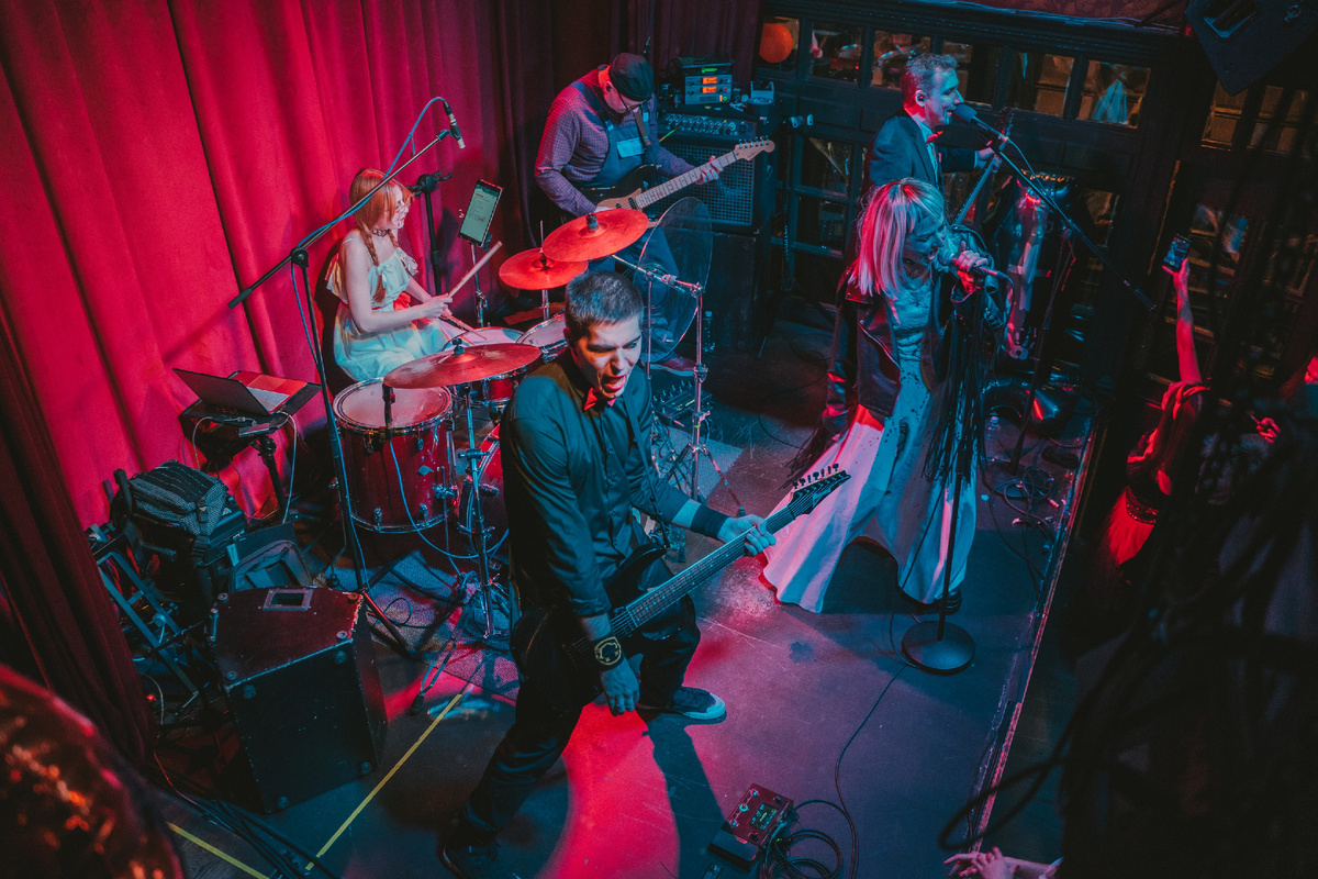 Кавер Бэнд FUNBERRY, состав 5 человек, Хэллоуин 2025