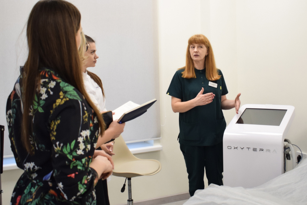 И. В. Бабина с коллегами в «Filara Clinic», г. Ростов-на-Дону.