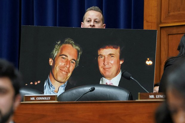 Kevin Lamarque / Reuters