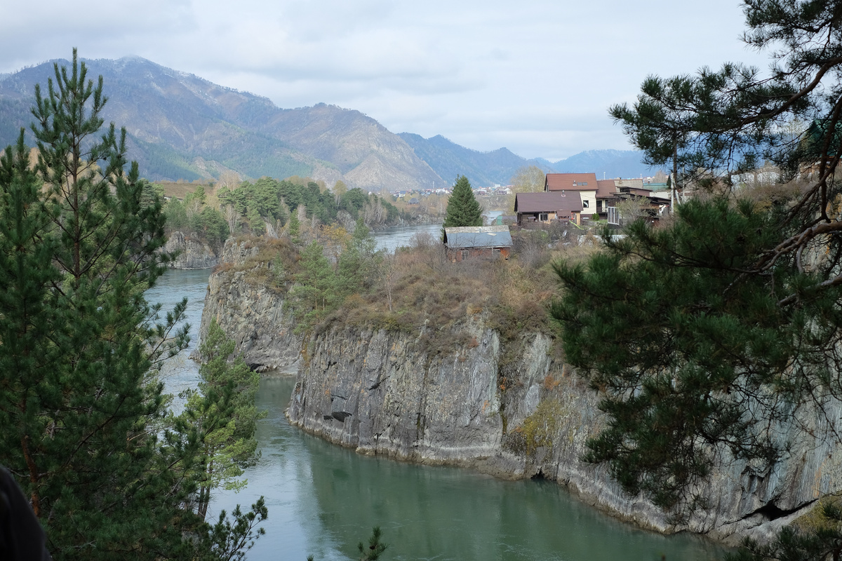 река Катунь у острова Патмос