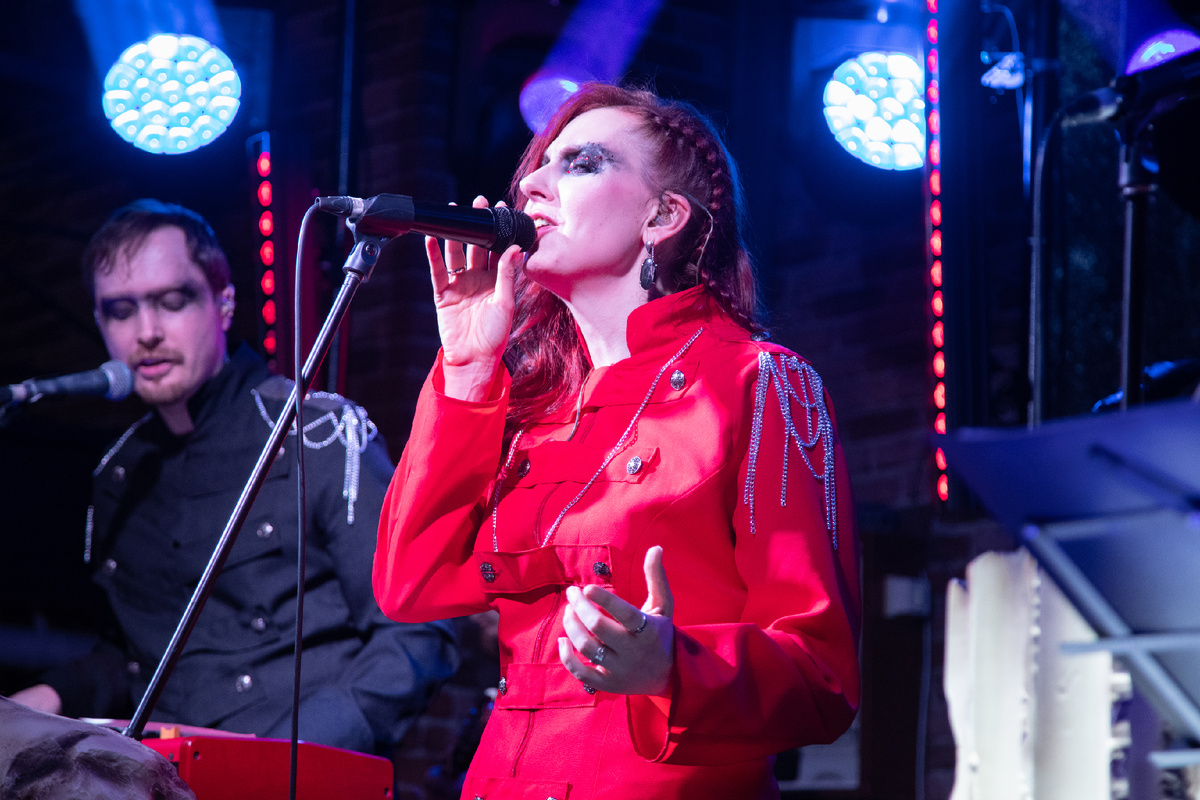 Концерт 19.10.2025 в LifePub. Крис и Юра