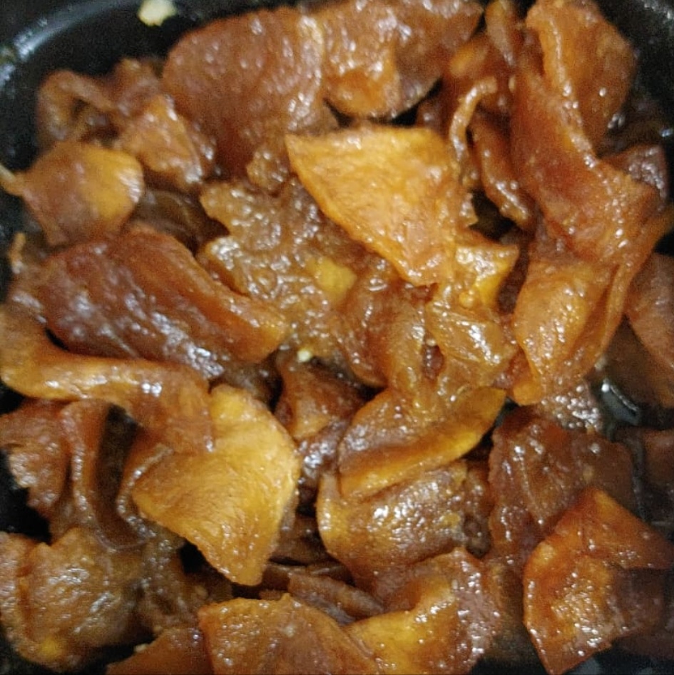 Частично могут присутствовать не доведенные до полупрозрачного цвета слайсы. Это не критично для восторга вкуса.