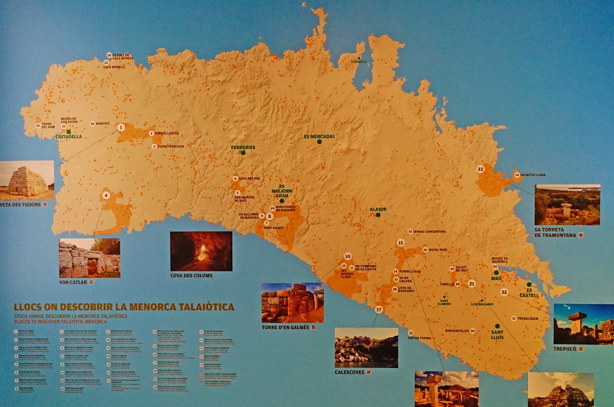 Мелкие красные точки на карте острова Менорка - это места, где сохранились монументы талайотической эпохи