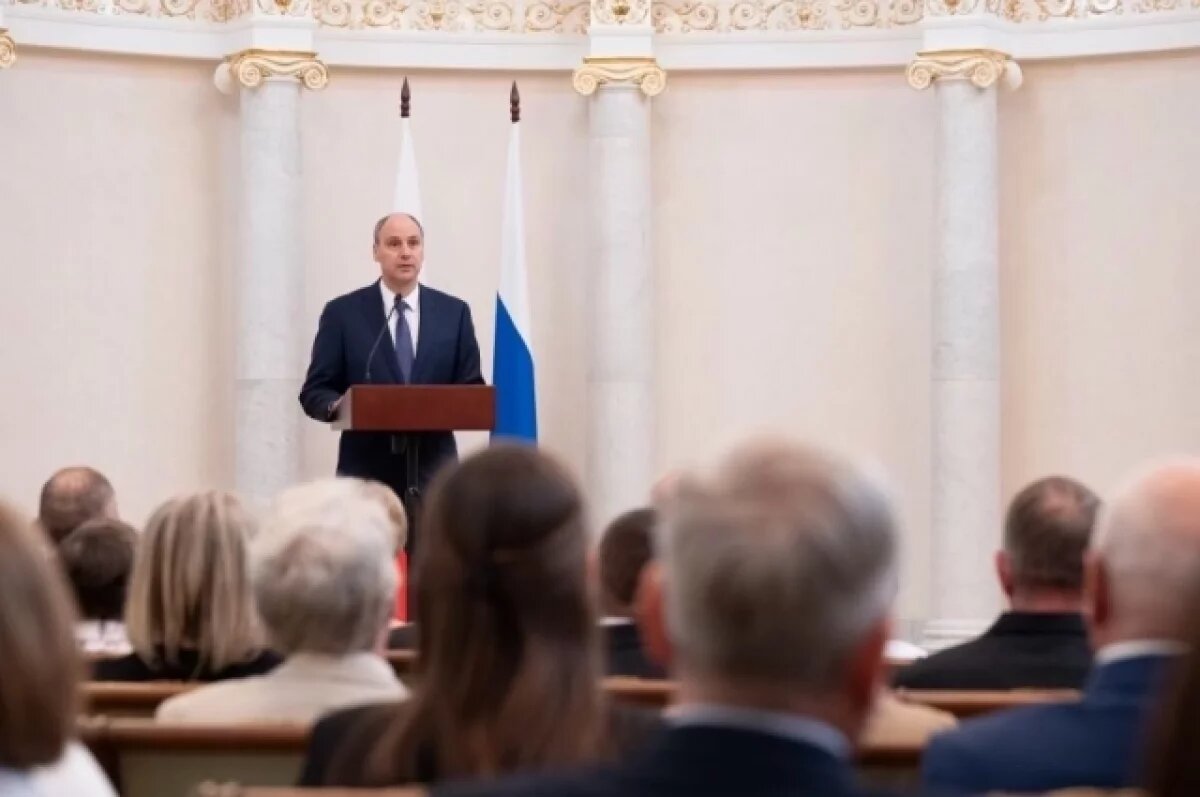    Паслер вручил награды уральцам, вносящим вклад в развитие региона