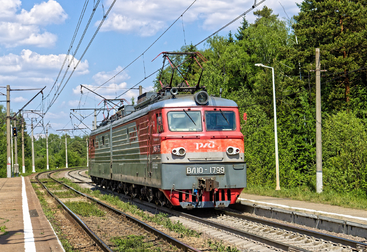 Электровоз ВЛ10-1799, перегон Лукино - Манихино-ll