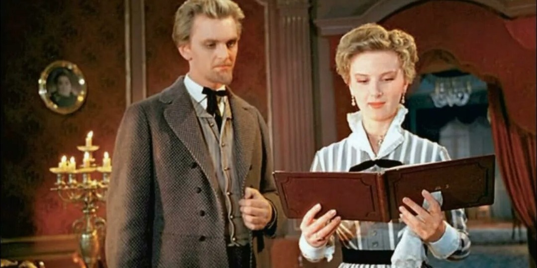 Купил в жёны куртизанку