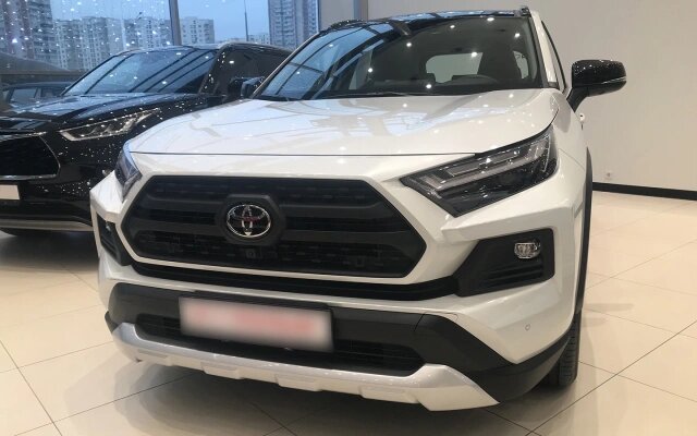 Toyota RAV4 (Фото: DongChedi)