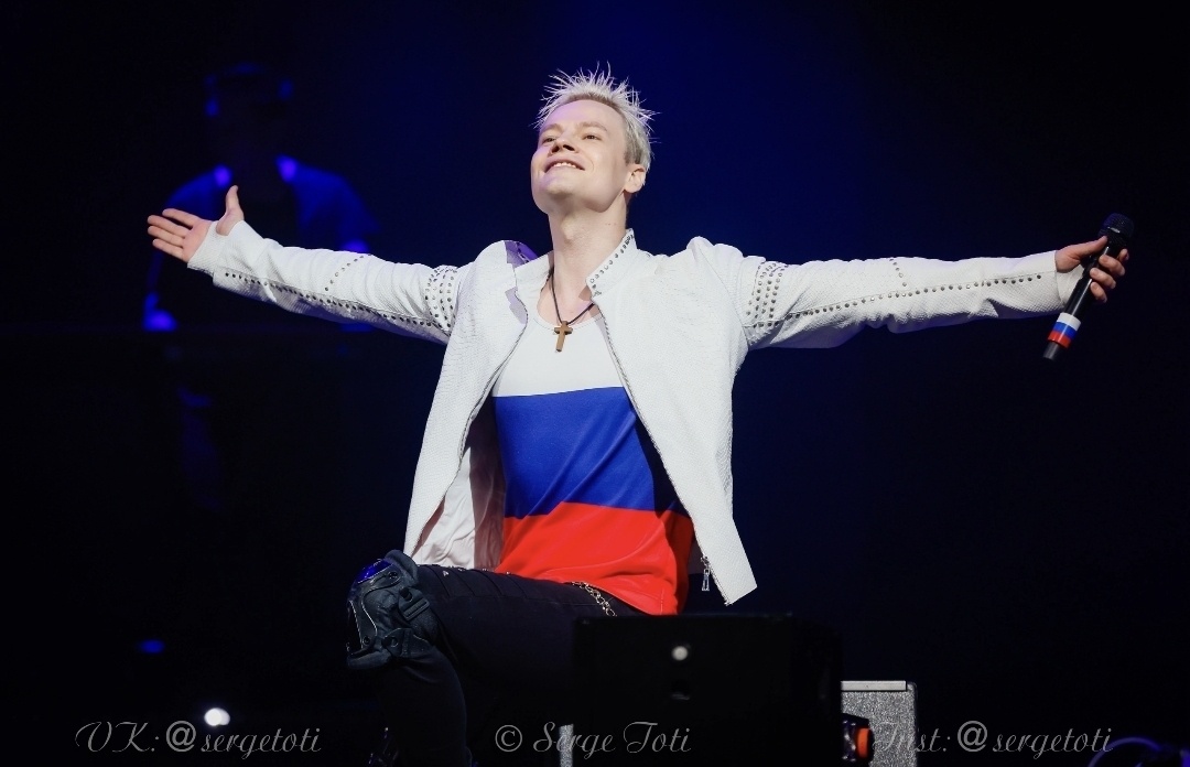 SHAMAN раскинул крылья. Из интернета 