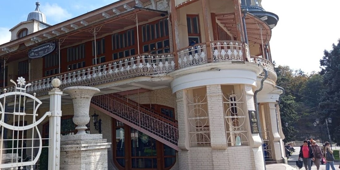 Отзыв о поездке в Пятигорск 2025. В частном секторе не по себе. Бесплатный нарзан. Не надевайте каблуки!