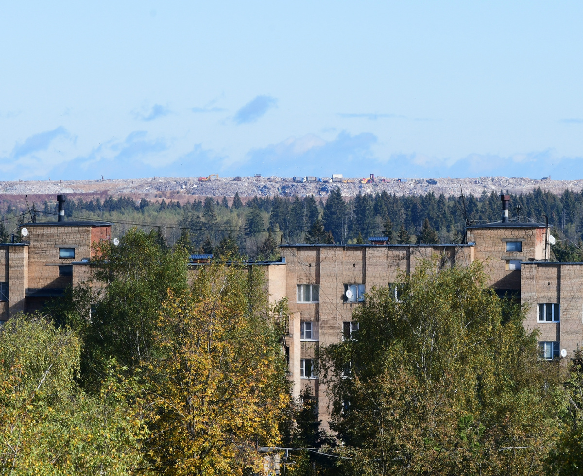 "Прекрасный" вид с окон жилых домов