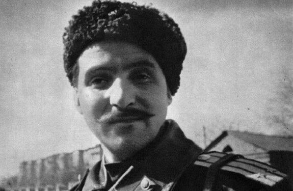   Константин Симонов и Кубань: во время войны писатель трижды приезжал в край