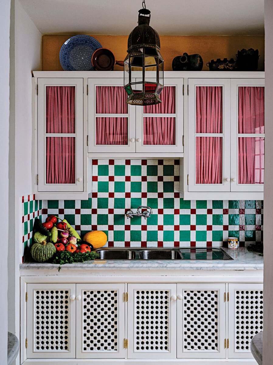 Кухня в доме Д. Крила и М. Скарани, владельцев антикварного магазина Creel and Gow