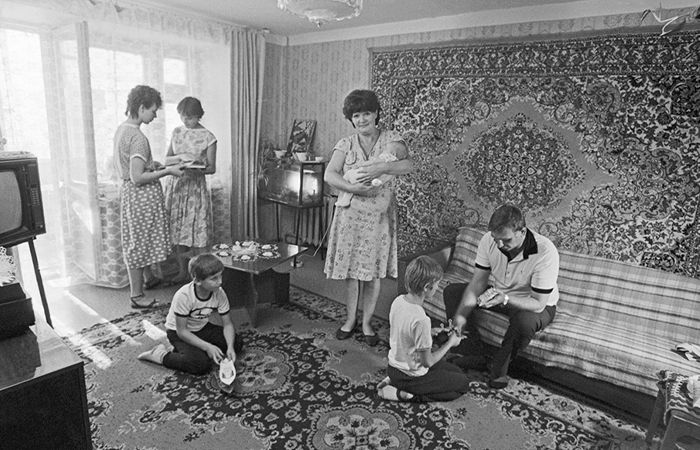 По какой причине в СССР ковер стал символом достатка и почему он до сих пор вызывает ностальгию