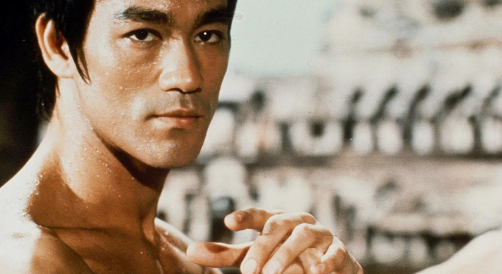 Спустя 50 лет ученые нашли объяснение причины смерти легендарного Брюса Ли в 32 года