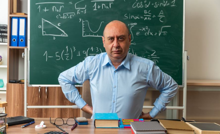 Учителям все же решили прибавить зарплату, но готовы ли вы будете ее взять?..