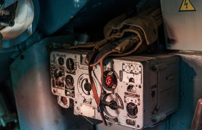 Танк получил новую рацию и новую оптику.