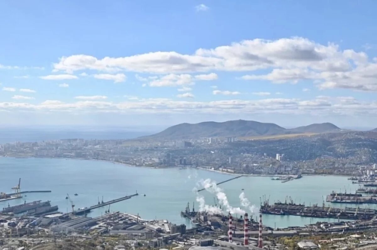    В Новороссийске отражают атаку БПЛА