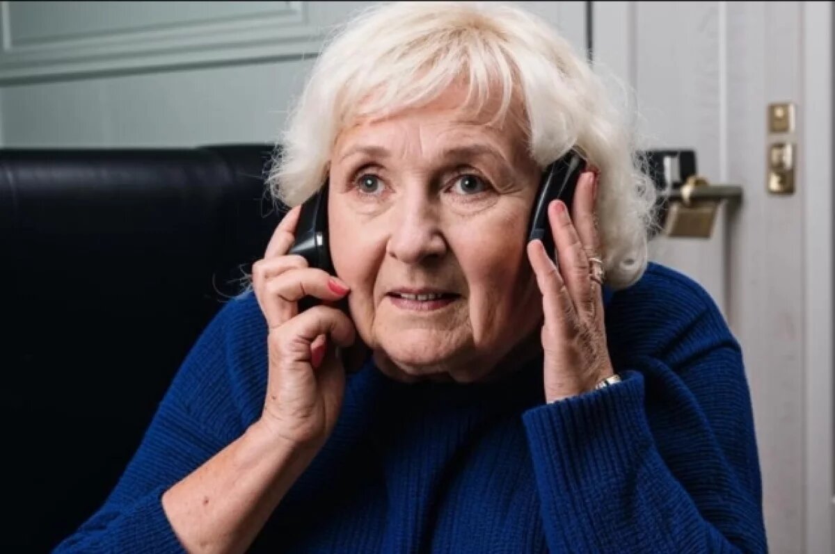    В Комсомольске-на-Амуре пенсионерка сама стала курьером мошенников