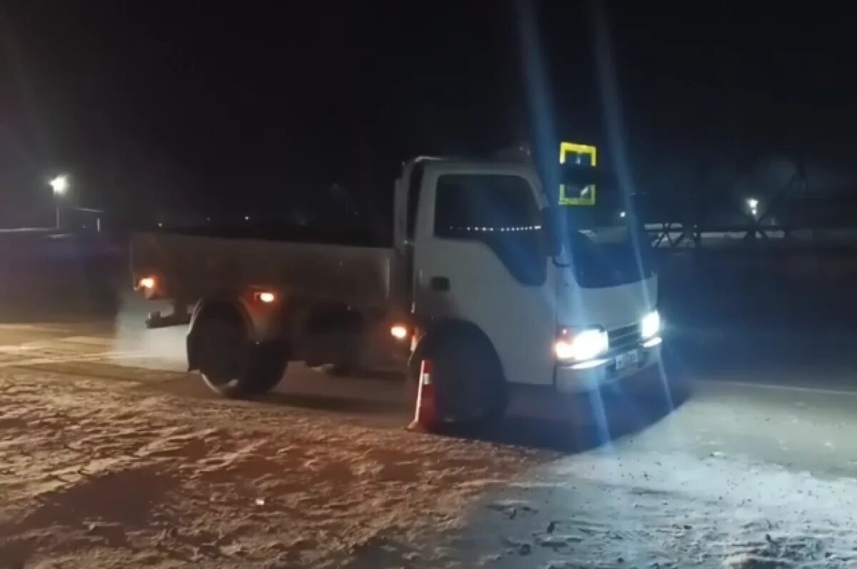    16-летняя школьница попала под машину, перебегая дорогу в Иркутской области