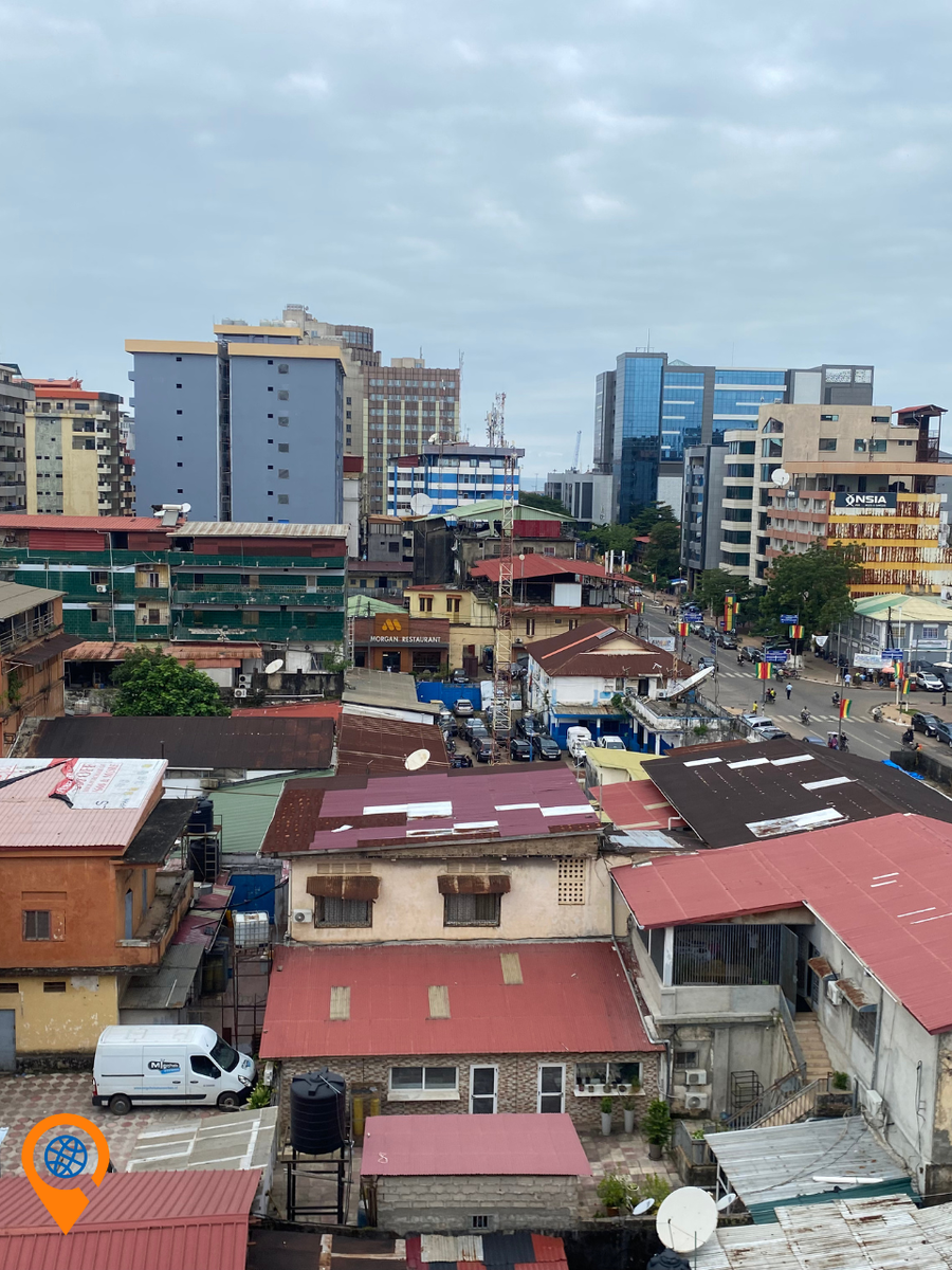 вид на центр Конакри