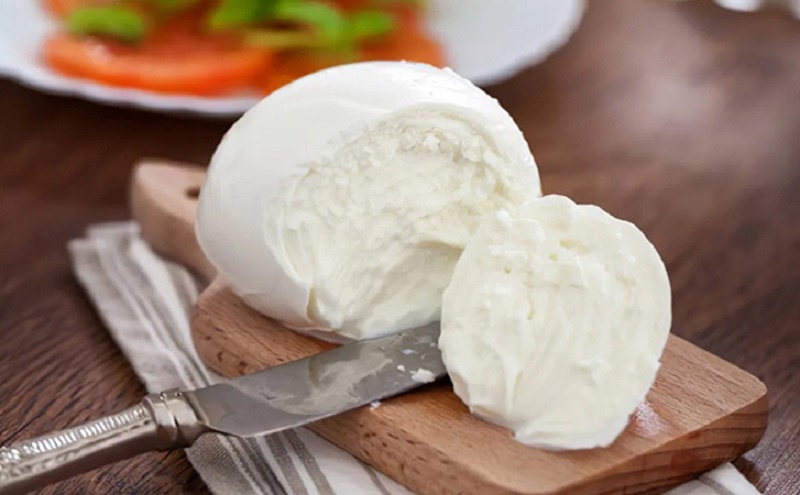 Моцарелла за 10 минут: домашний сыр без хлопот