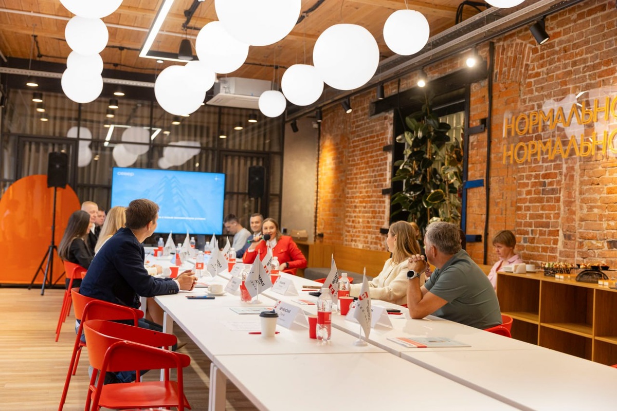 Круглый стол соберет экспертов IT и строительной отрасли.  Фото: ФедералПресс / Иван Кабанов