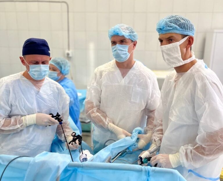    В Оренбурге впервые выполнили уникальную гибридную операцию Оренбуржье