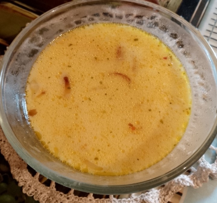 В этом супе сыра не увидел. Мяса впрочем тоже