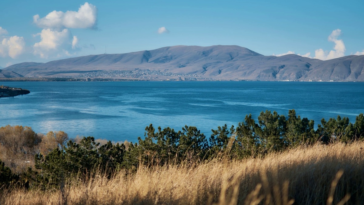 Озеро Севан в Армении