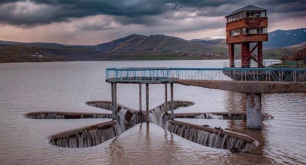 Слить Севан. Как главное озеро Закавказья чуть не повторило судьбу Арала
