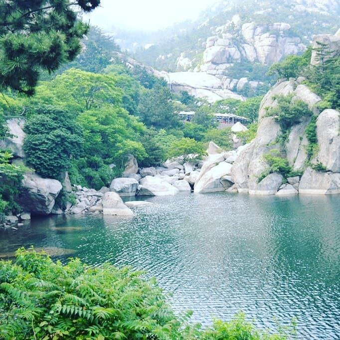 Циндао, водохранилище в горно-храмовом комплексе Лаошань / фото: Vostok.Today