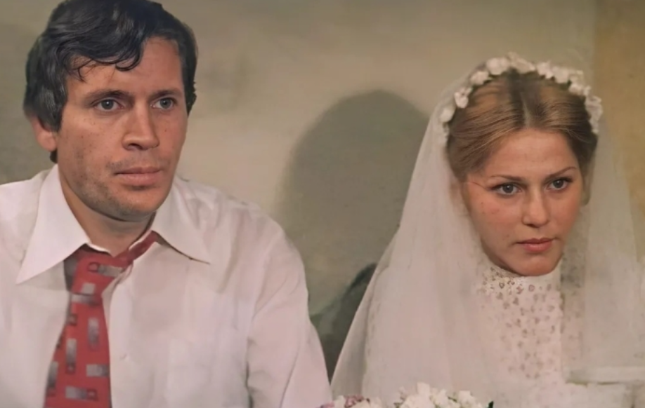 Анна Каменкова в фильме «Молодая жена»