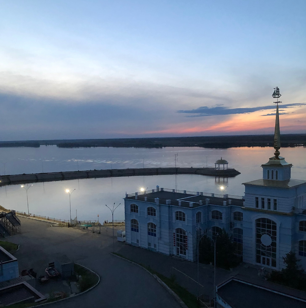 Коса  около Хабаровска. Сделана на турбазе «Заимка»