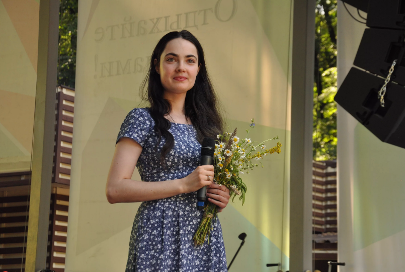 "От балета к экрану". Путь успеха Сесиль Свердловой. Как живет?