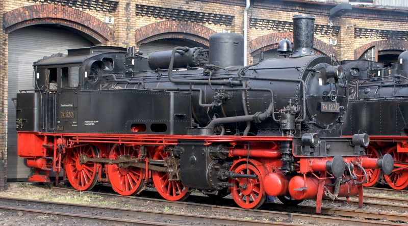 Прусский танк Т 12 - DR 74 1230 на складе в Берлине-Шёневайде