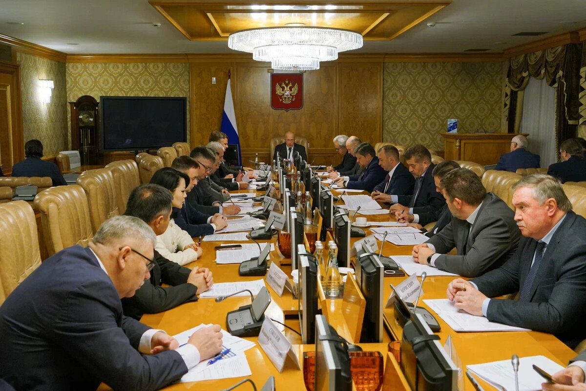 На заседании правительственной комиссии по обеспечению российского присутствия на архипелаге Шпицберген / Фото: Корпорация развития Дальнего Востока и Арктики  📷
