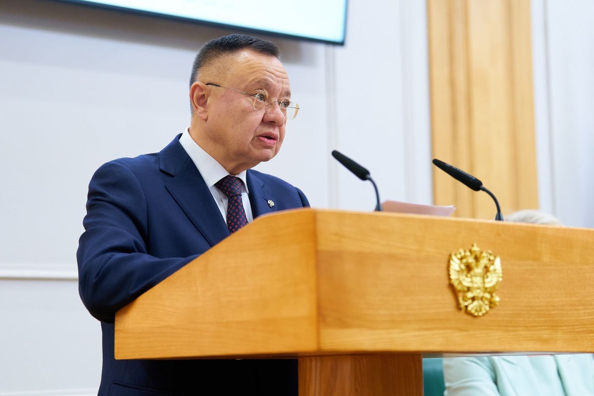    Задолженность по коммунальным платежам в России достигла 415 миллиардов рублей, сообщил глава Минстроя РФ