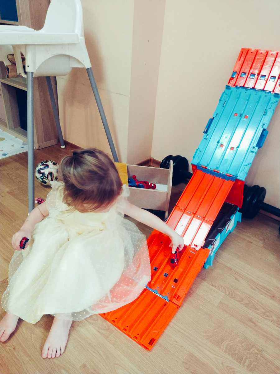 Дочь, я тебя так люблю, так люблю. Но иди уже в сад)))