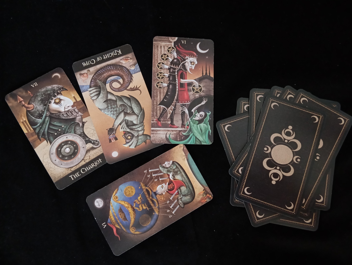 Таро для Рыб на декабрь 2025