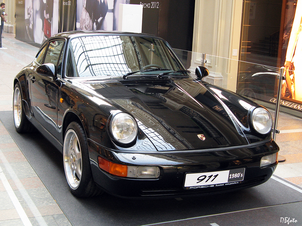 Porsche 911 (964)