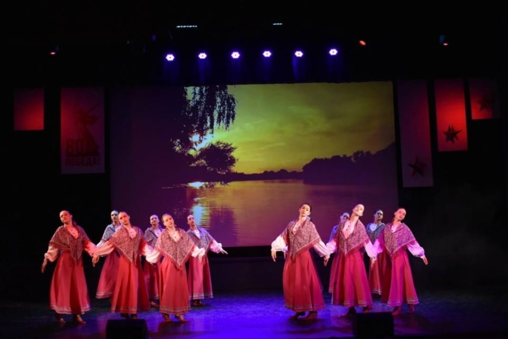 Тверской депутат оплатил пошив сценических костюмов для народного ансамбля