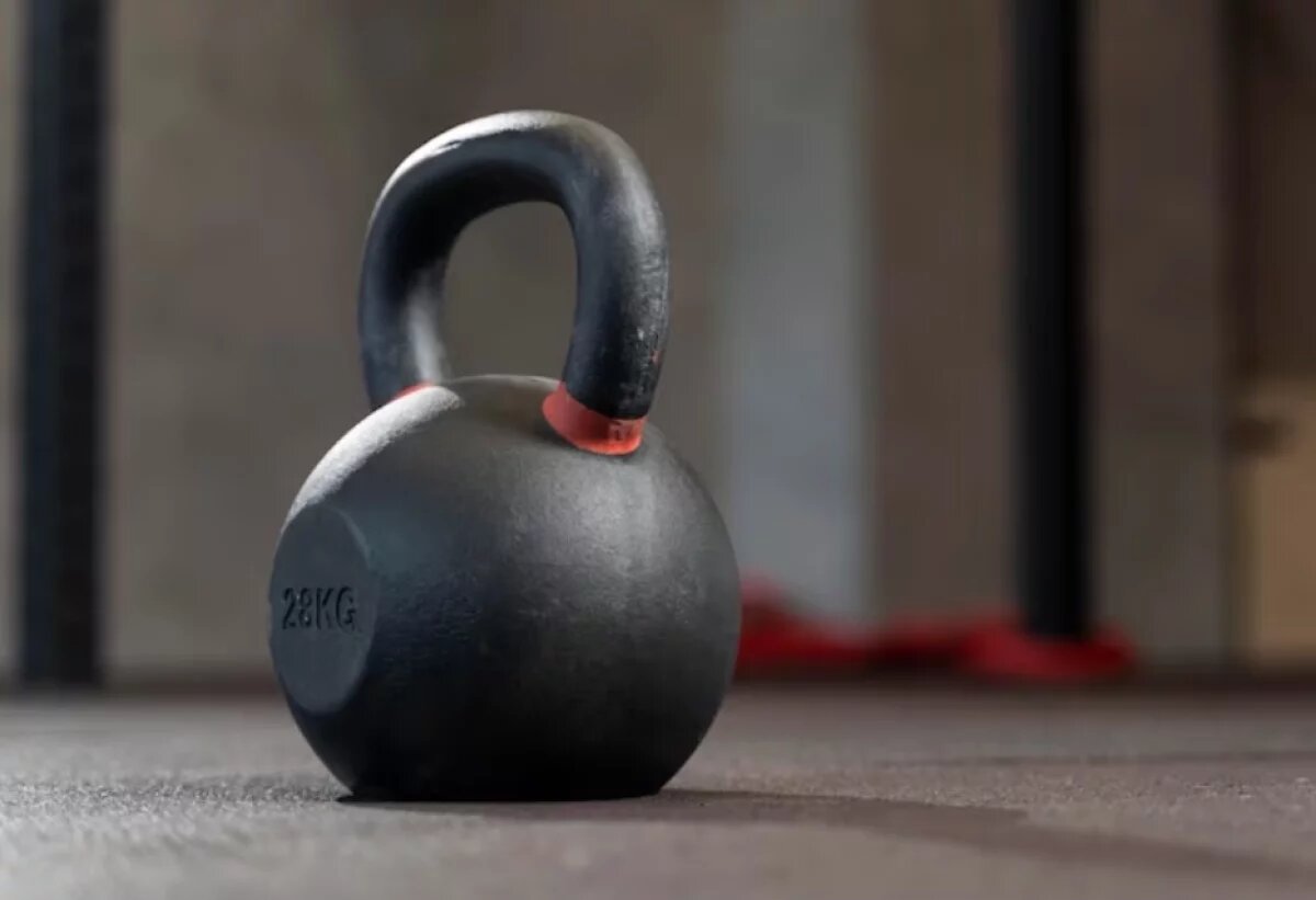    Житель Советской Гавани убил гостью гирей во время застолья