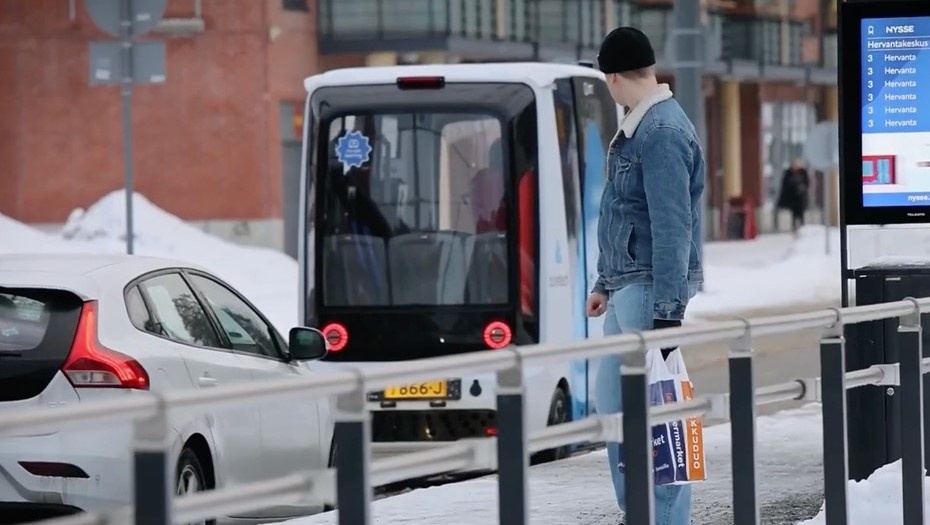 Автор фото: Yle. Робобус на улицах Тампере, Финляндия. Снимок с видео.