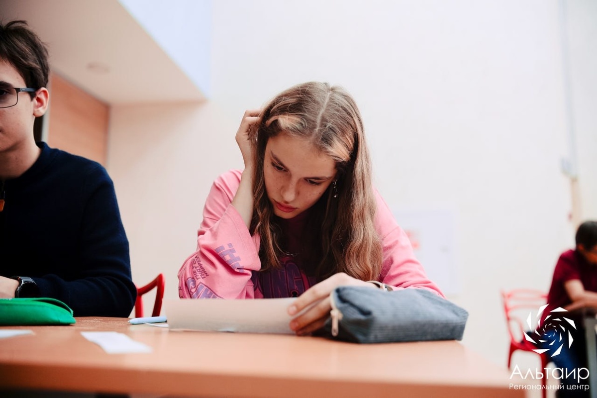 Наш будущий абитуриент) Влада 8 класс