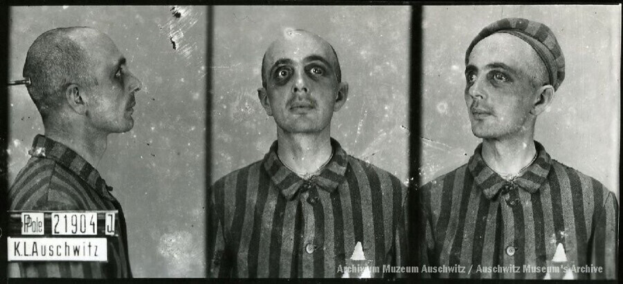 Польский еврей Бойос Фойер (№ 21904): доставлен в Освенцим 22 октября 1941 г. и зарегистрирован как политзаключённый. Погиб в лагере 30 октября 1941 г.
