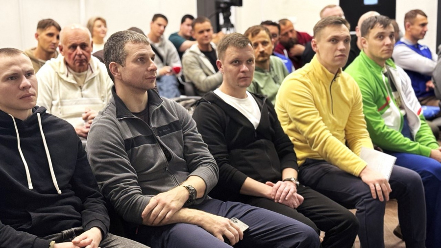 «Героев земли Калужской» готовят к государственной и муниципальной службе. На что они могут рассчитывать?