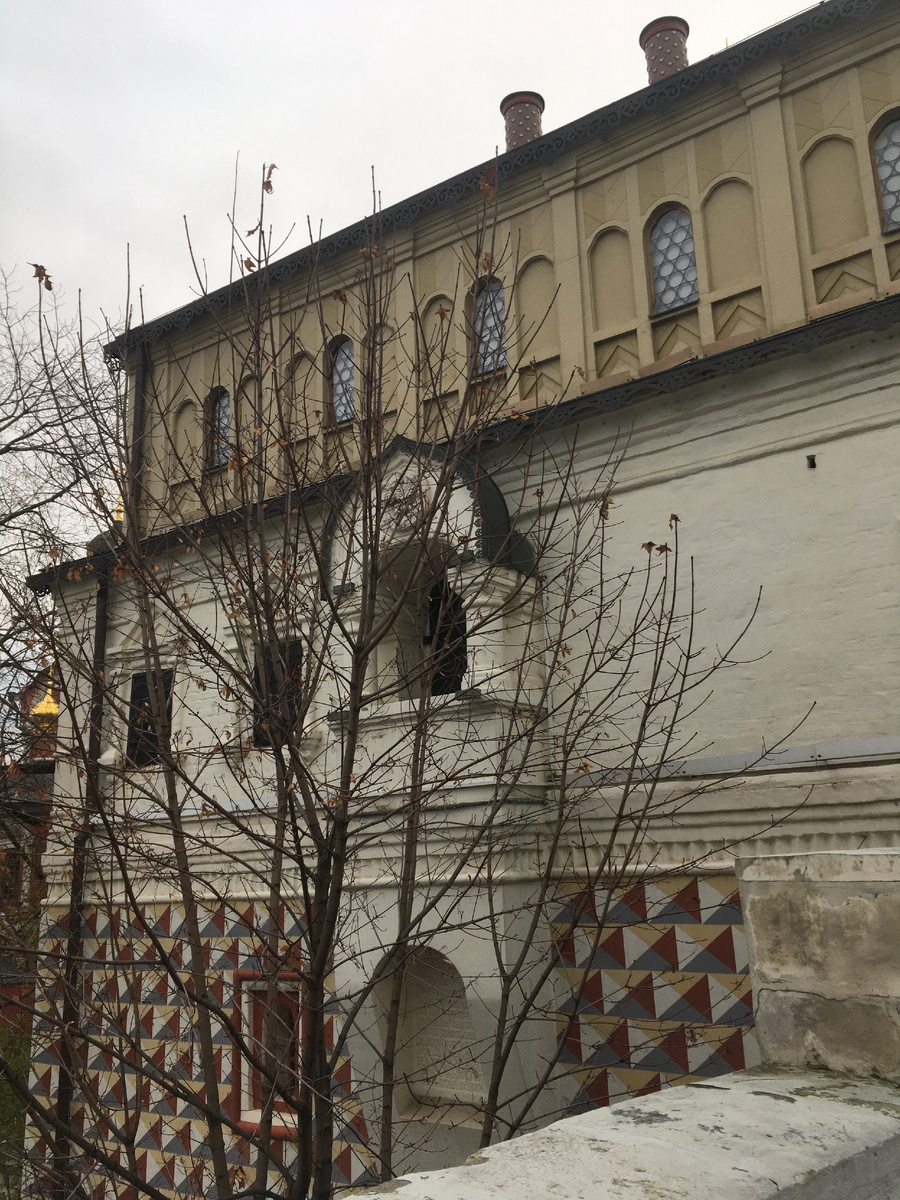 "Палаты бояр Романовых"