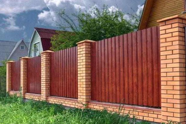 Профлист под дерево