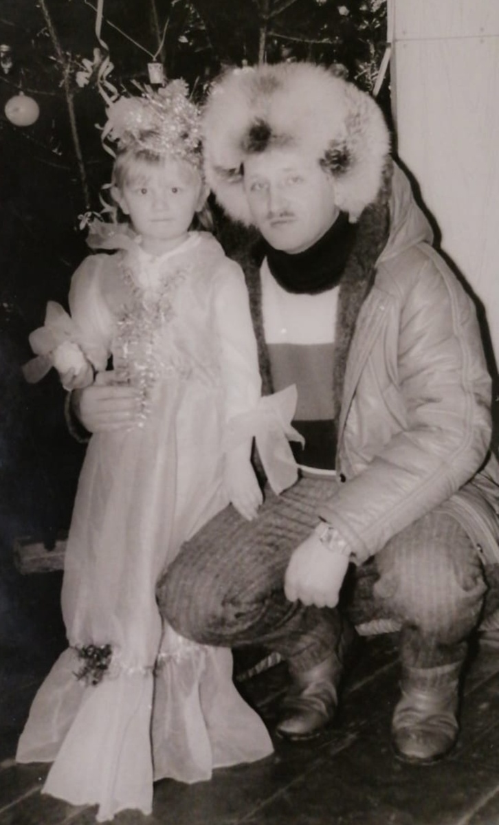 К сожалению пока нашлись только более ранние фото