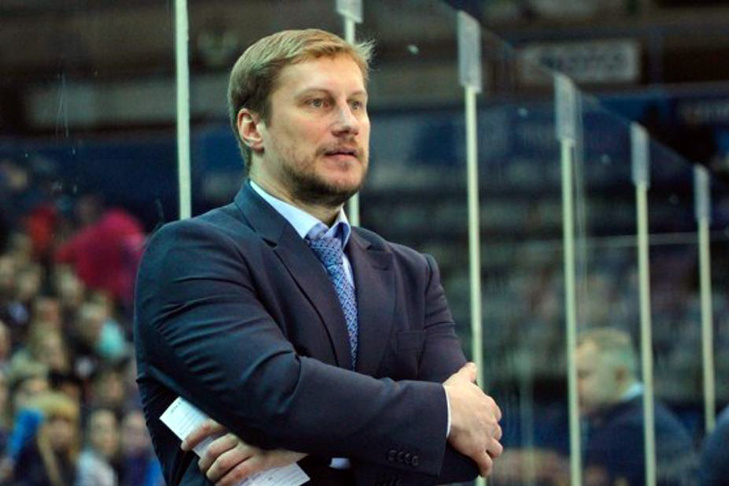    До этого Люзенков работал ассистентом главного тренера Вадима Епанчинцева. Фото с сайт mhl.khl.ru.